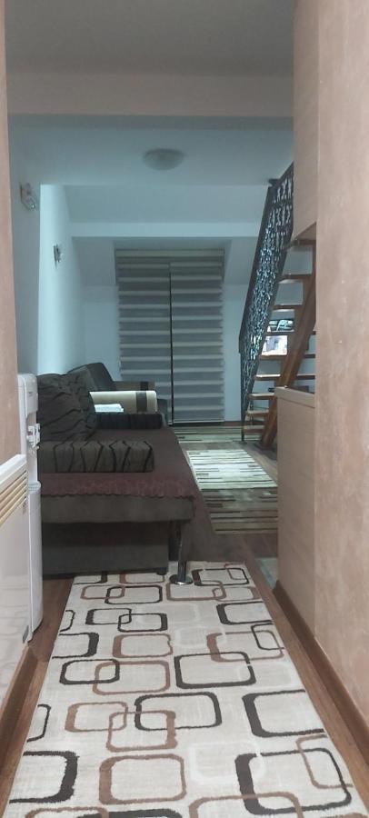 Apartmani Mia Vuksanovic Cetinje Exterior photo