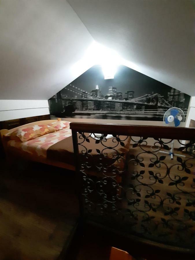 Apartmani Mia Vuksanovic Cetinje Exterior photo