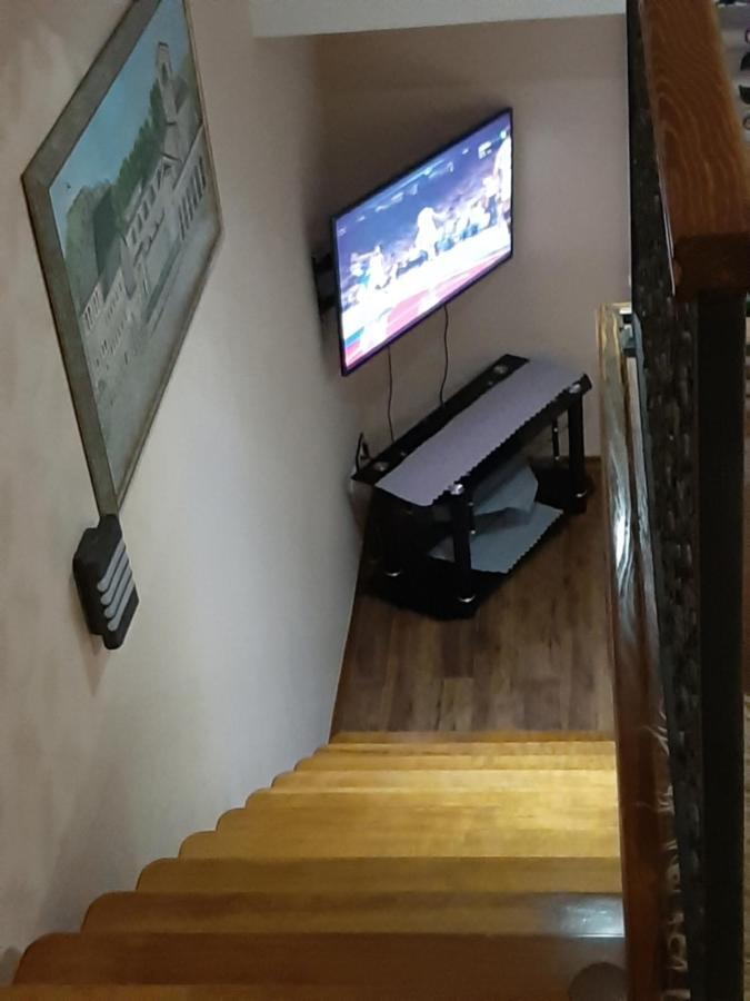 Apartmani Mia Vuksanovic Cetinje Exterior photo